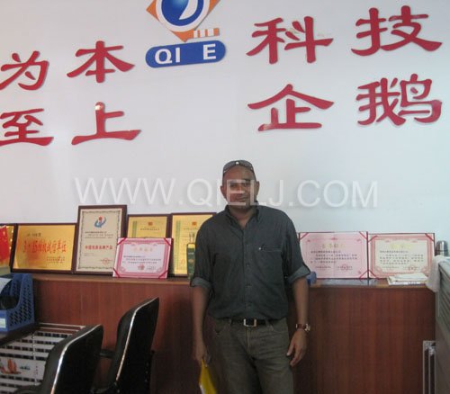 2011年7月25日，外國友人參觀考察我公司！明經(jīng)理等接待并陪同參觀！(圖1)